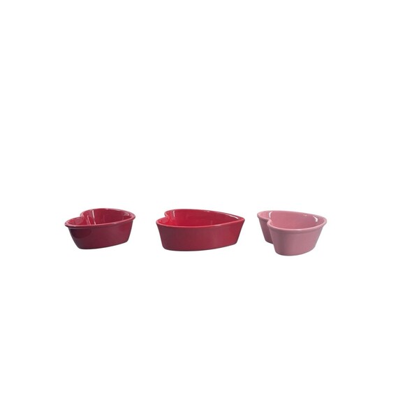 Chantal RED Heart Shaped 1 Cup Baking Dish - W/ 1 Pink & 1 Red 7oz Heart Dish - Picture 4 of 16